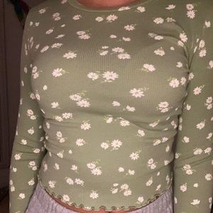 Forever 21 floral long sleeve w/ lettuce cut